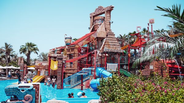 Experience fun and excitement at a lively waterpark in Dubai, perfect for family adventures and thrilling slides.