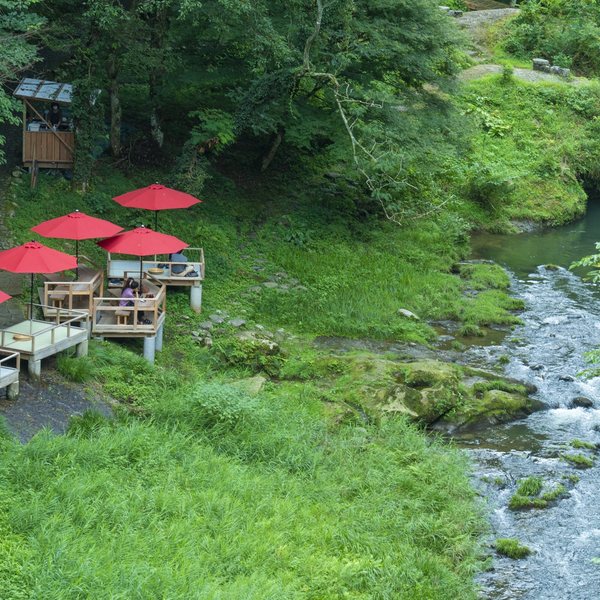 鶴仙渓の川床